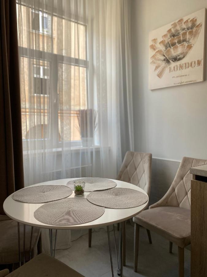 Homelike Apartment Lwów Zewnętrze zdjęcie